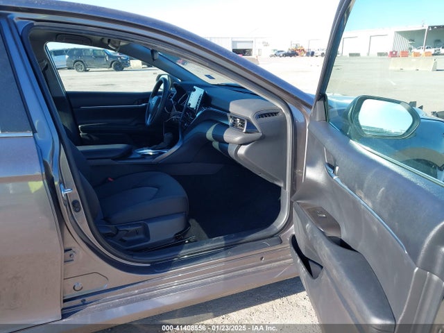 4T1C11AK8NU075315 Toyota CAMRY LE