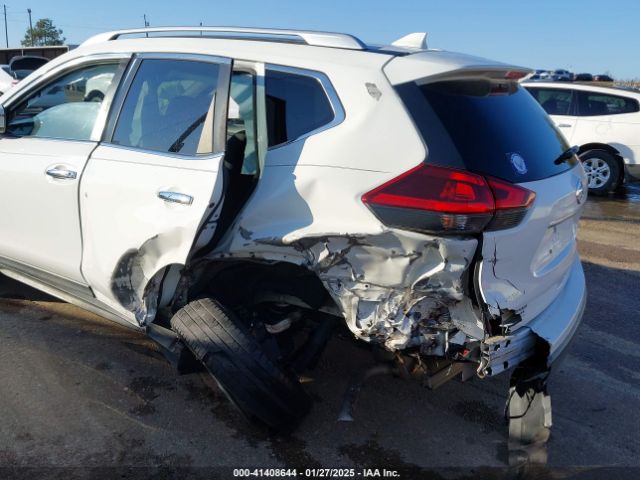 KNMAT2MTXJP524728 Nissan ROGUE SV