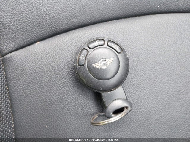 2011 MINI COOPER S WMWZP3C55BTX82922 Photo 10