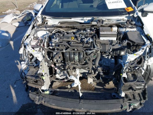 JTND4MBE6P3197783 Toyota COROLLA SE