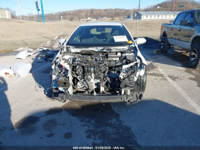 JTND4MBE6P3197783 Toyota COROLLA SE
