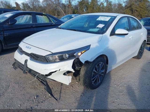 KIA Forte Lxs 2024 3KPF24AD2RE792735 Image 2