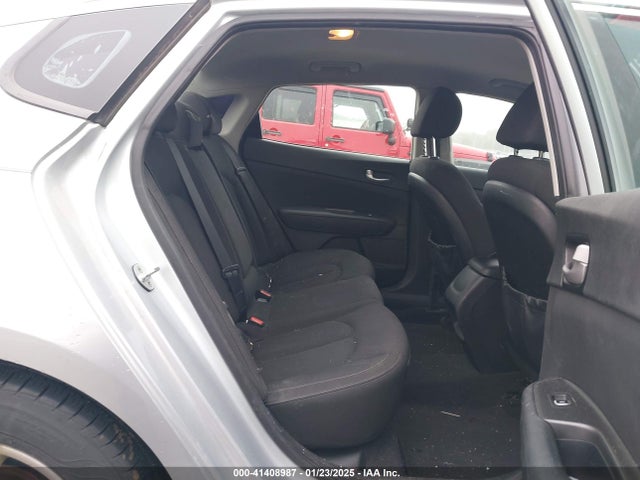 KIA Optima Lx 2017 5XXGT4L31HG122878 Image 8