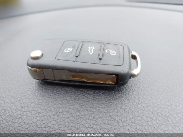 3VWDB7AJ2HM243519 Volkswagen Jetta 1.4t Se