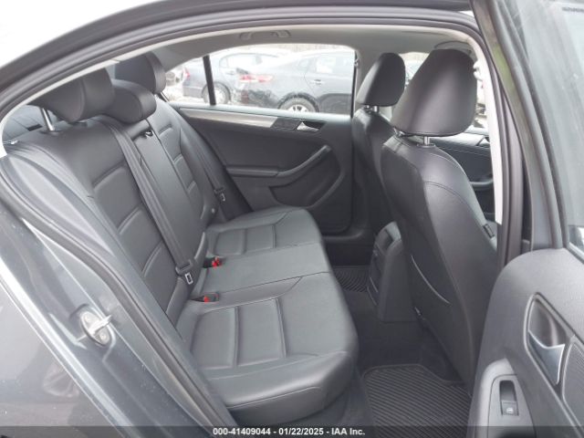 3VWDB7AJ2HM243519 Volkswagen Jetta 1.4t Se