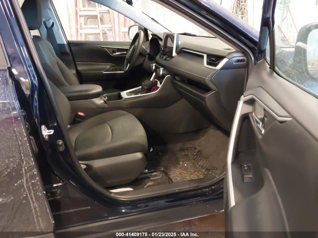 2T3P1RFV8PW349044 Toyota RAV4