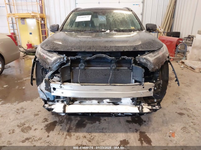 2T3P1RFV8PW349044 Toyota RAV4