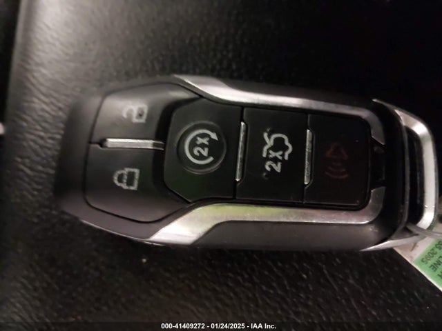 1FM5K7D8XHGC60896 Ford EXPLORER XLT