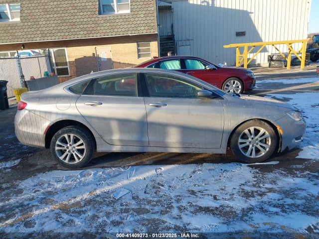 Chrysler 200 Limited 2015 1C3CCCAB4FN655767 Image 13