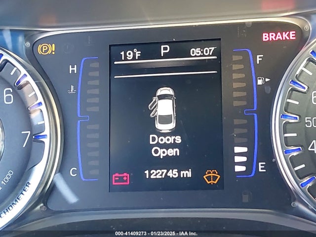 Chrysler 200 Limited 2015 1C3CCCAB4FN655767 Image 15