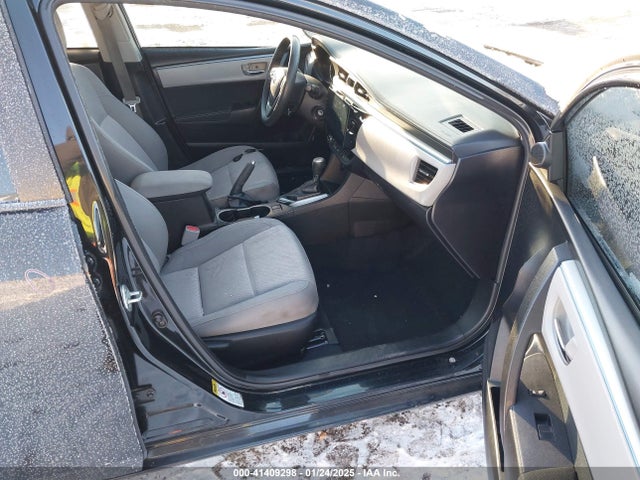 5YFBURHE7FP285893 Toyota COROLLA LE