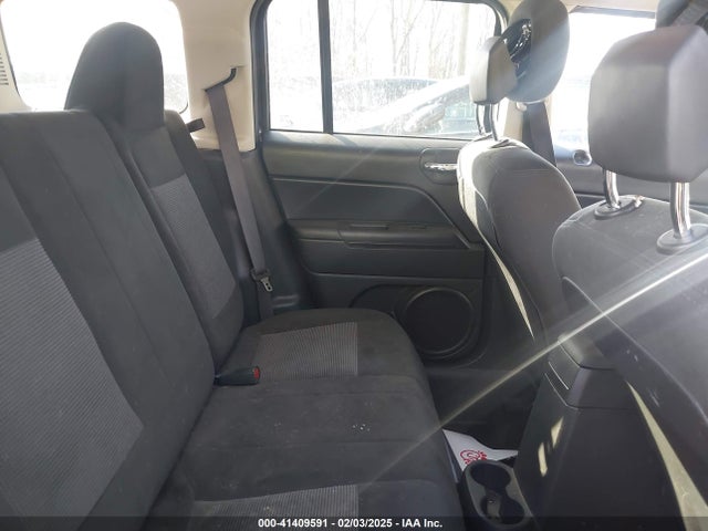Jeep Patriot Sport 2016 1C4NJPBB8GD601847 Image 8