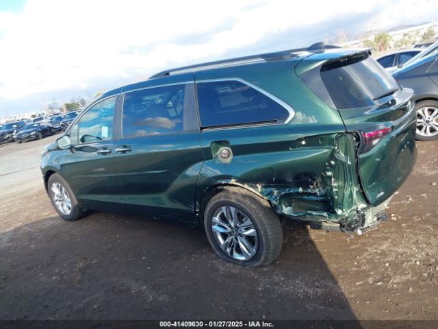 5TDJSKFC7RS135935 Toyota SIENNA XLE