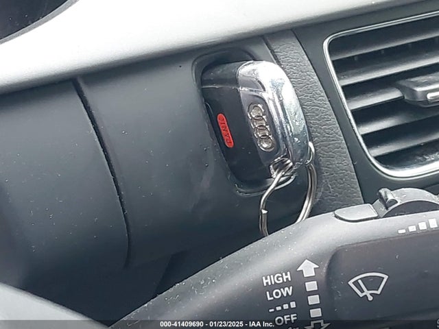 2012 AUDI A4 WAUAFAFL0CN001244 Photo 10