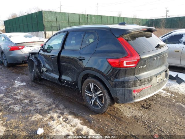 2023 VOLVO XC40 YV4L12UVXP2080009 Photo 2