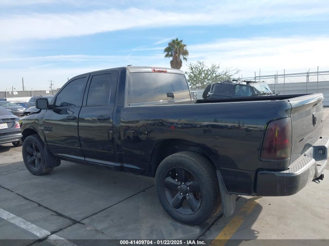 RAM 1500 Classic Express Quad Cab 4x4 6'4 Box 2019 1C6RR7FG2KS513811 Image 14