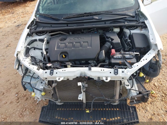 Toyota COROLLA LE 2018 5YFBURHE4JP817108 Image 10