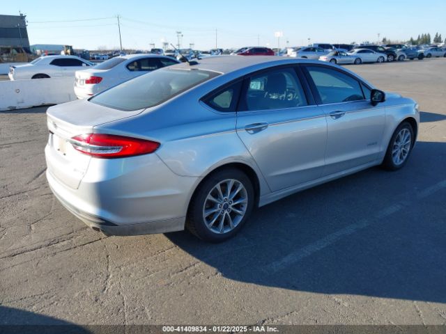 3FA6P0LU1HR315976 Ford Fusion Hybrid Se