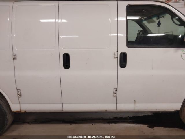 1GCWGFFF7F1105321 Chevrolet Express 2500 Work Van