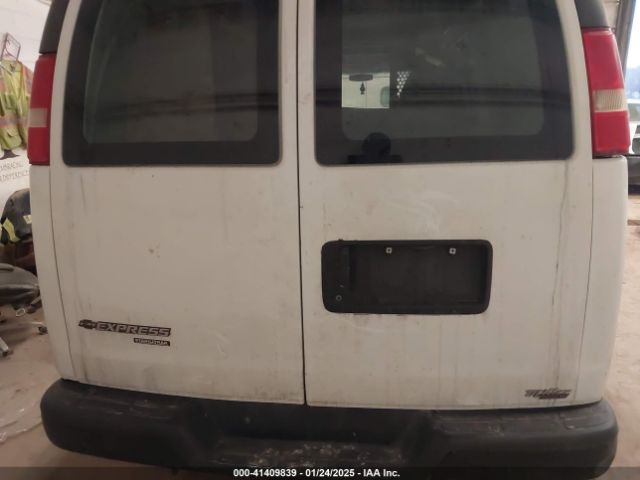 1GCWGFFF7F1105321 Chevrolet Express 2500 Work Van