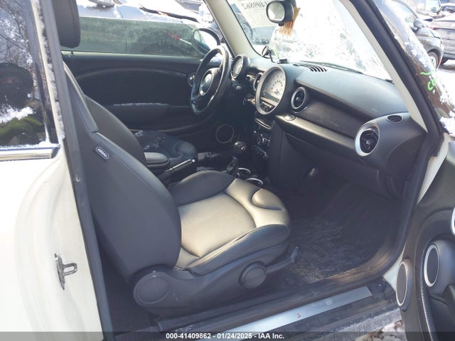 2013 MINI CLUBMAN WMWZG3C59DT576277 Photo 4