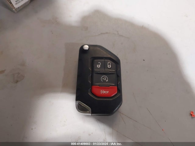 1C4HJXDG6KW669468 Jeep Wrangler Unlimited Sport S 4x4