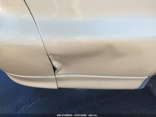 2001 MITSUBISHI GALANT 4A3AA46G21E017266 Photo 5