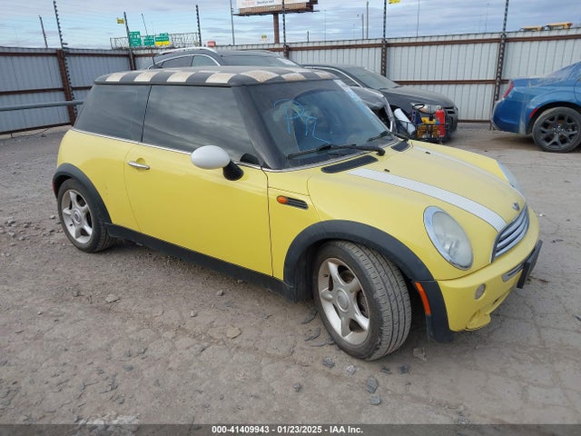 2005 MINI COOPER WMWRC33595TJ70142 Photo 0