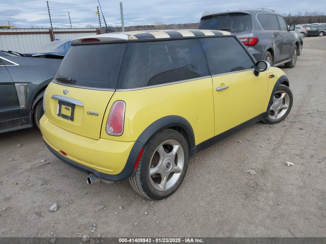 2005 MINI COOPER WMWRC33595TJ70142 Photo 3