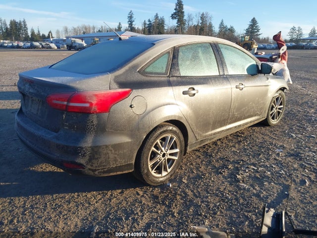 Ford FOCUS SE 2017 1FADP3F20HL296502 Image 4