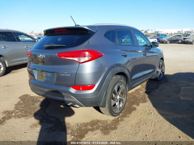 KM8J33A28GU075069 Hyundai Tucson Sport