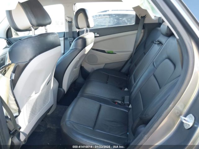 KM8J33A28GU075069 Hyundai Tucson Sport