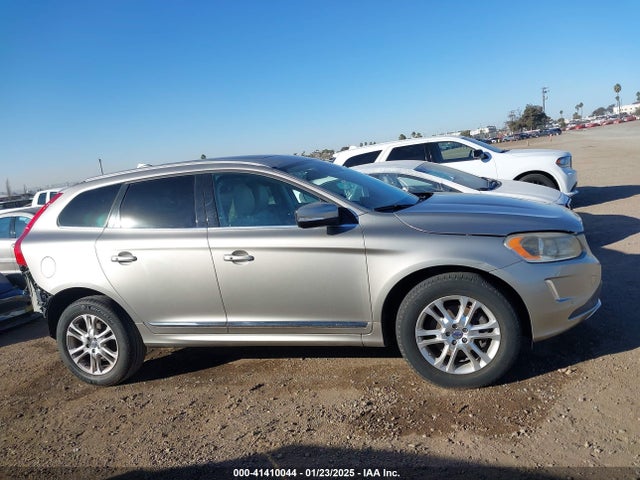 Volvo XC60 3.2 2014 YV4940DL7E2502500 Image 14