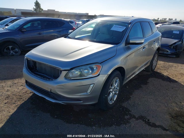 Volvo XC60 3.2 2014 YV4940DL7E2502500 Image 2
