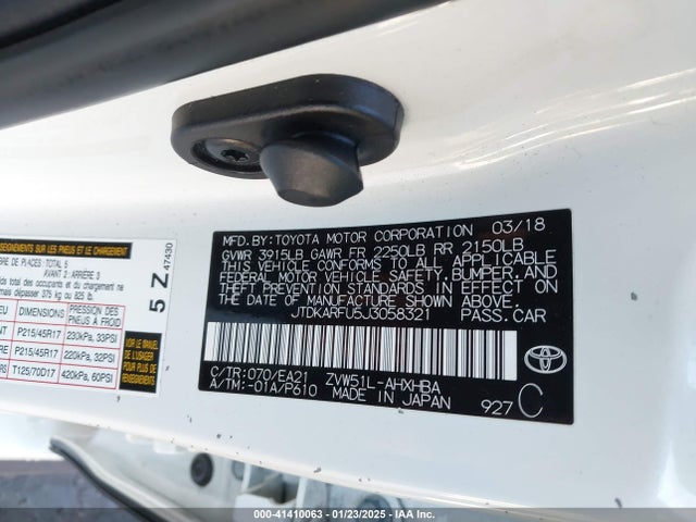 JTDKARFU5J3058321 Toyota Prius Three Touring