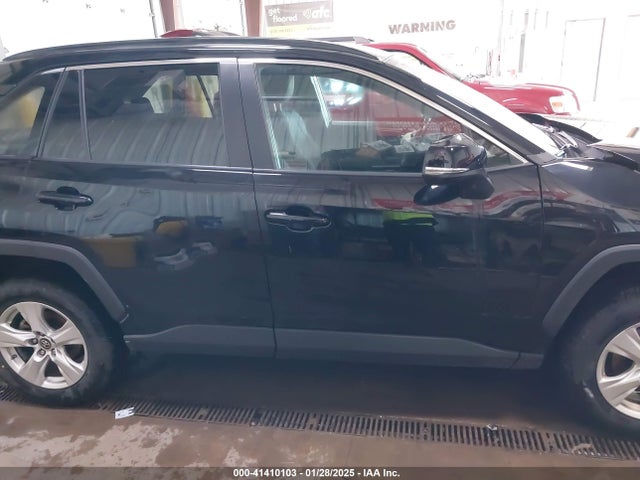 Toyota Rav4 Xle 2019 2T3P1RFVXKC003989 Image 13