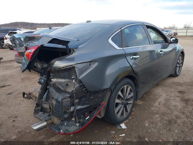 1N4AL3AP3HC471374 Nissan Altima 2.5 Sl