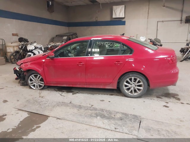 3VWD17AJ1EM325238 Volkswagen Jetta 1.8t Se