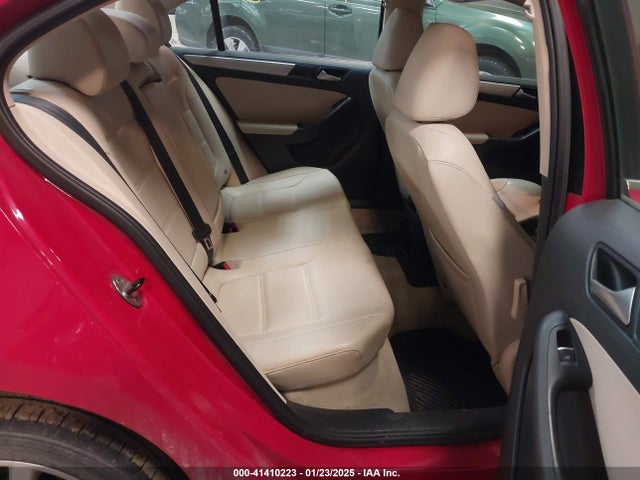3VWD17AJ1EM325238 Volkswagen Jetta 1.8t Se