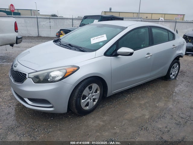KIA FORTE LX 2015 KNAFX4A60F5391899 Image 2