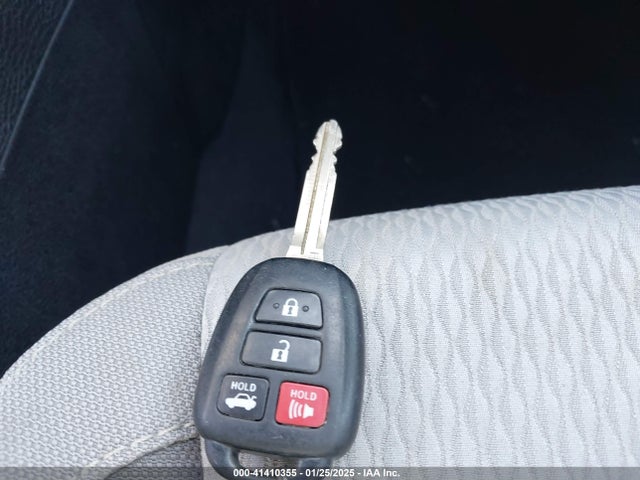 Toyota COROLLA LE 2017 5YFBURHE0HP617594 Image 11