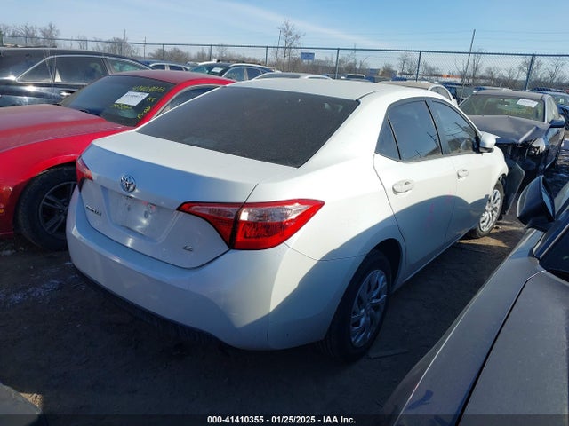 Toyota COROLLA LE 2017 5YFBURHE0HP617594 Image 4