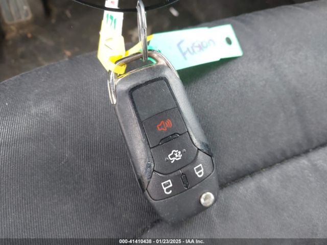 3FA6P0LU8FR149517 Ford Fusion Hybrid Se