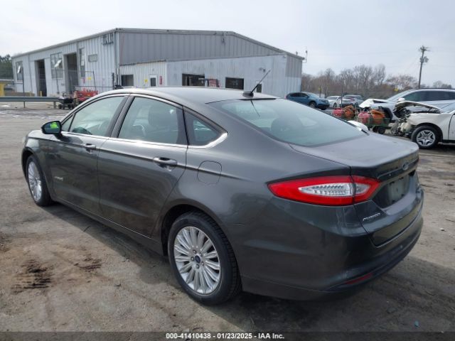 3FA6P0LU8FR149517 Ford Fusion Hybrid Se