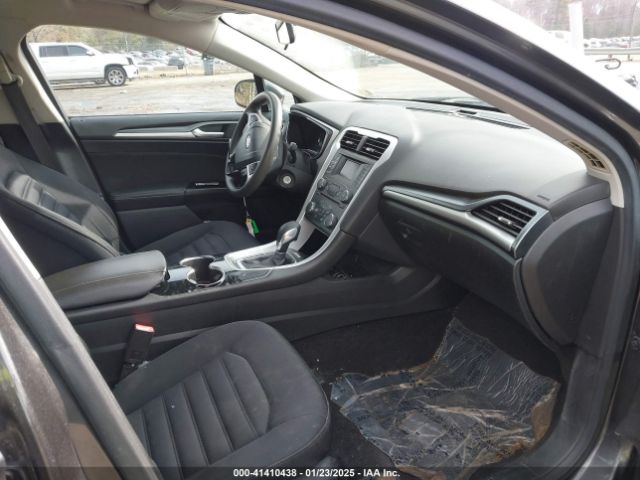 3FA6P0LU8FR149517 Ford Fusion Hybrid Se