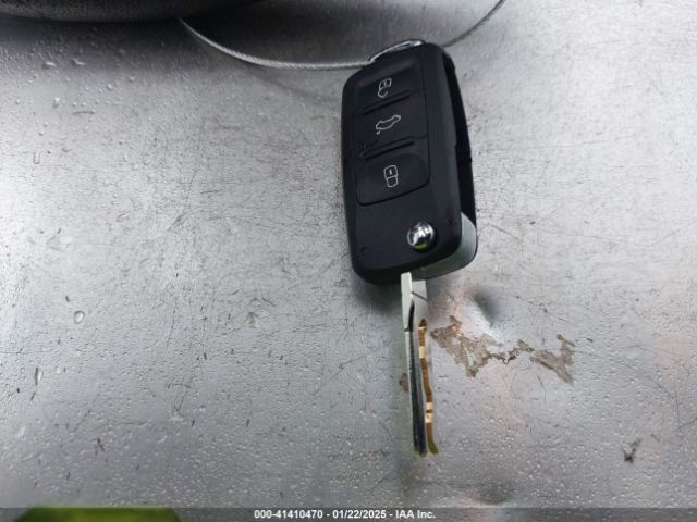 3VWD67AJ2GM315418 Volkswagen Jetta 1.4t Se
