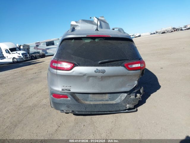 1C4PJMCB6FW777515 Jeep Cherokee Latitude