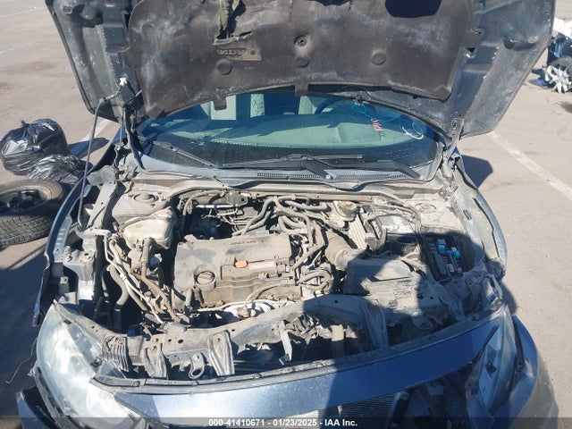 Honda Civic Lx 2018 2HGFC2F55JH600317 Image 10