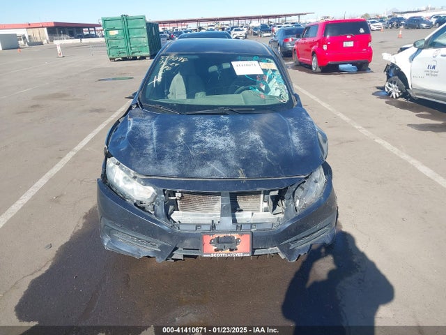 Honda Civic Lx 2018 2HGFC2F55JH600317 Image 12