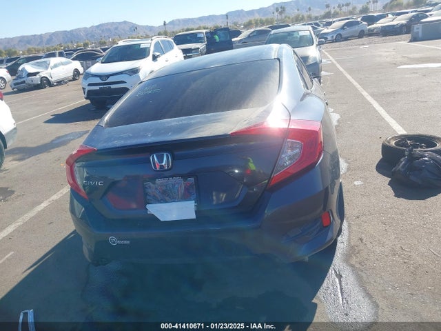Honda Civic Lx 2018 2HGFC2F55JH600317 Image 16